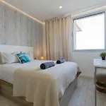 Ocean Garden 2br Climatized Pool & Parking דירה