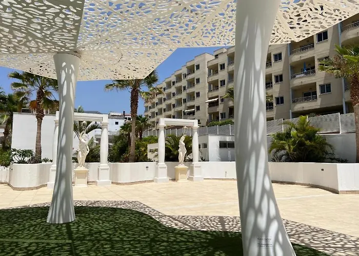 Ocean Garden 2br Climatized Pool & Parking Daire *