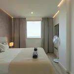 Daire Ocean Garden 2br Climatized Pool & Parking