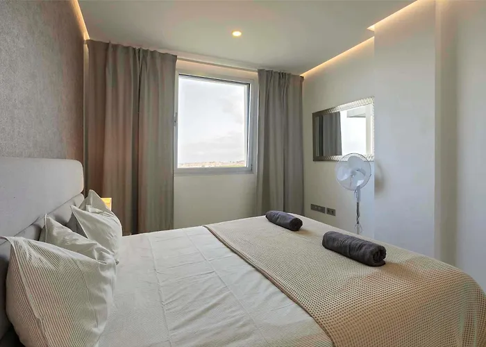 Ocean Garden 2br Climatized Pool & Parking 아데제