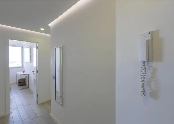 아파트 Ocean Garden 2br Climatized Pool & Parking 아데제